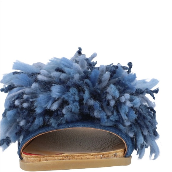 UGG Willow K Denim Blue/Samba Red Suede Girls size 4 - Picture 9 of 11